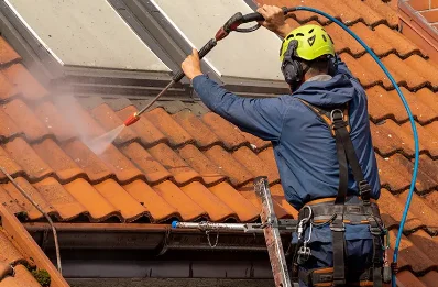 Démoussage et hydrofuge de toiture à Lesdins
